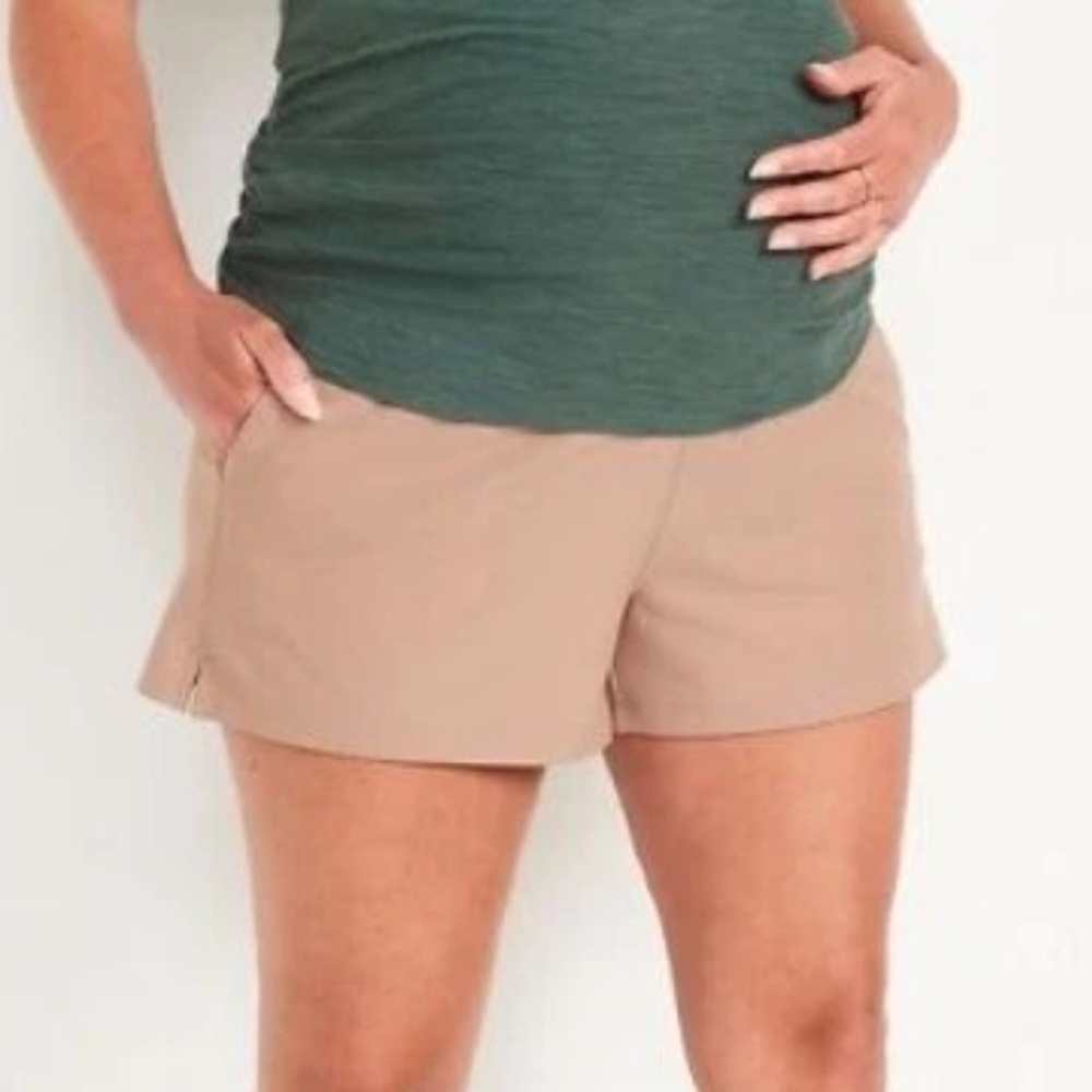Old Navy Powersoft Tan Women's Maternity Shorts